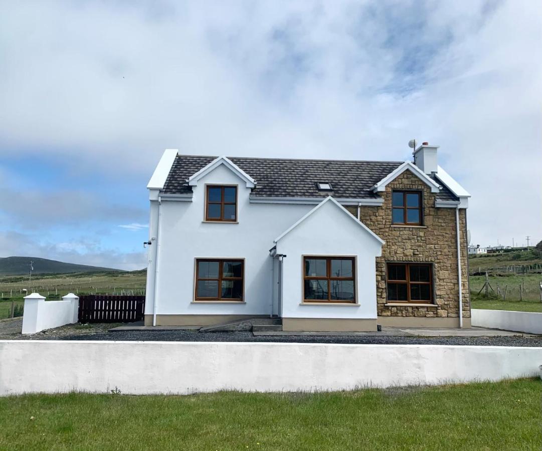 Villa Wild Atlantic Way House Dooagh Esterno foto